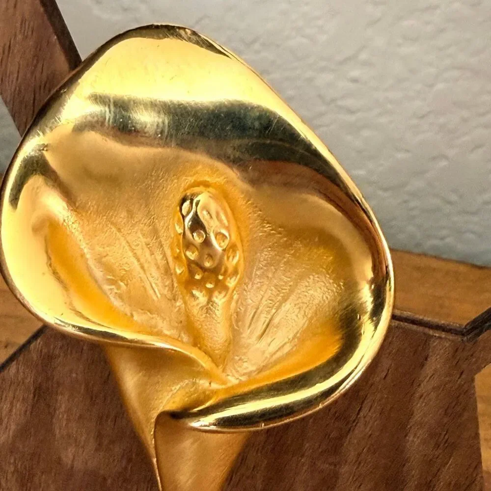 Vintage Doreen Ryan 1993 Large Gold Tone Calla Lily Brooch Pin